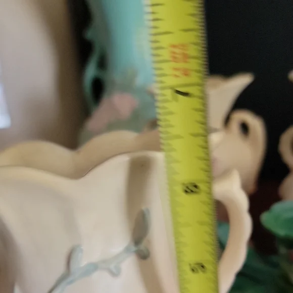 Floral Cream Vase - Picture 9 of 9